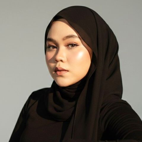 10 - NURFARAHUSNA [ UUM ]